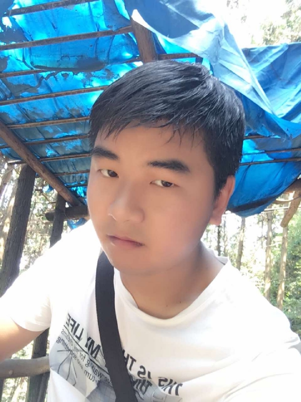 殷勤的王子的第三张照片--昆明相亲服务中心