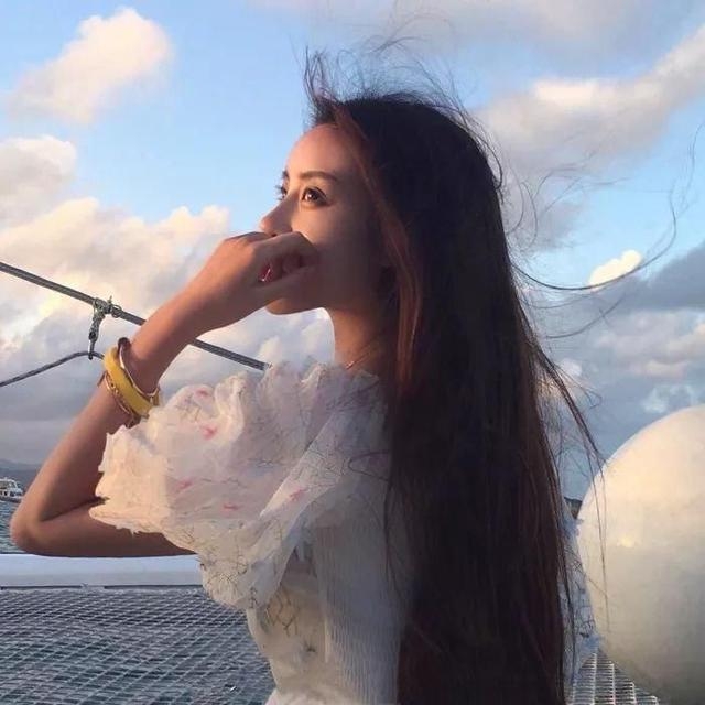 花想要的第一张照片--昆明相亲服务中心