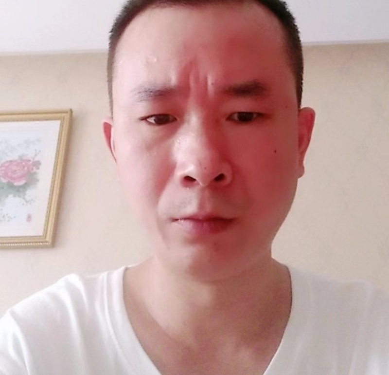 自由飞翔的第一张照片--昆明相亲服务中心