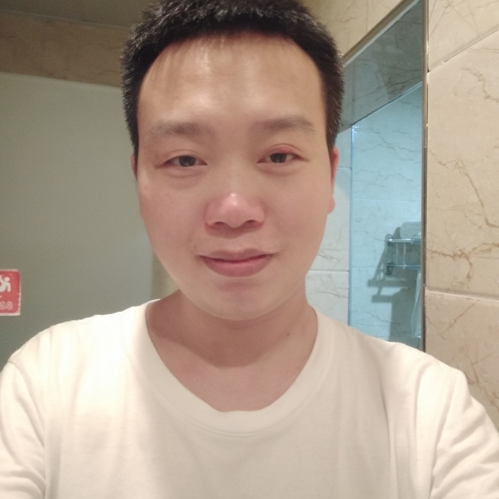 杯中酒的第一张照片--昆明相亲服务中心