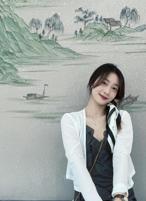 小趴菜的第一张照片--昆明相亲服务中心