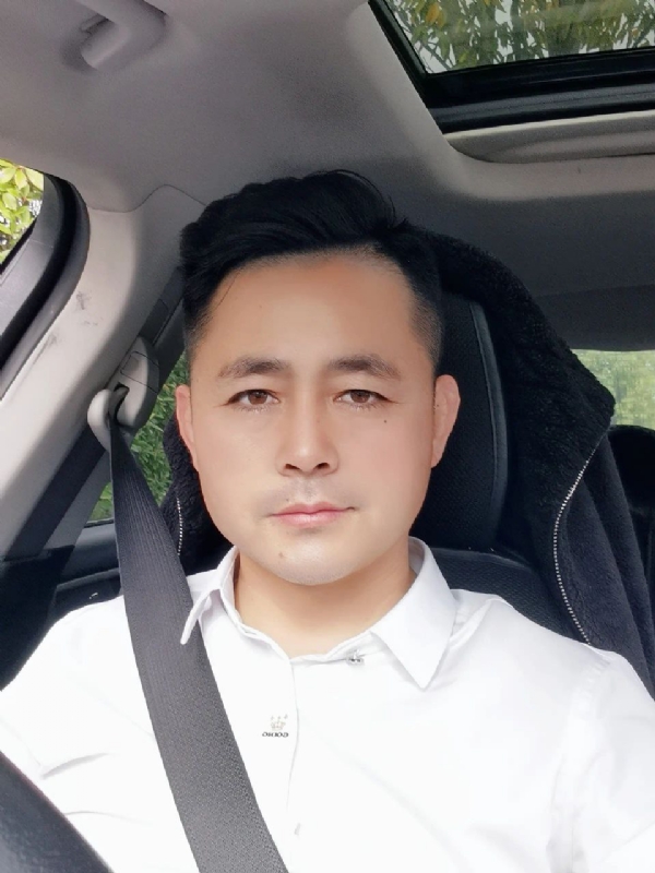 阿华大人的第二张照片--昆明相亲服务中心