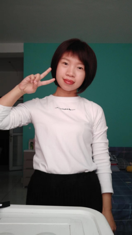 向日葵的第一张照片--昆明相亲服务中心