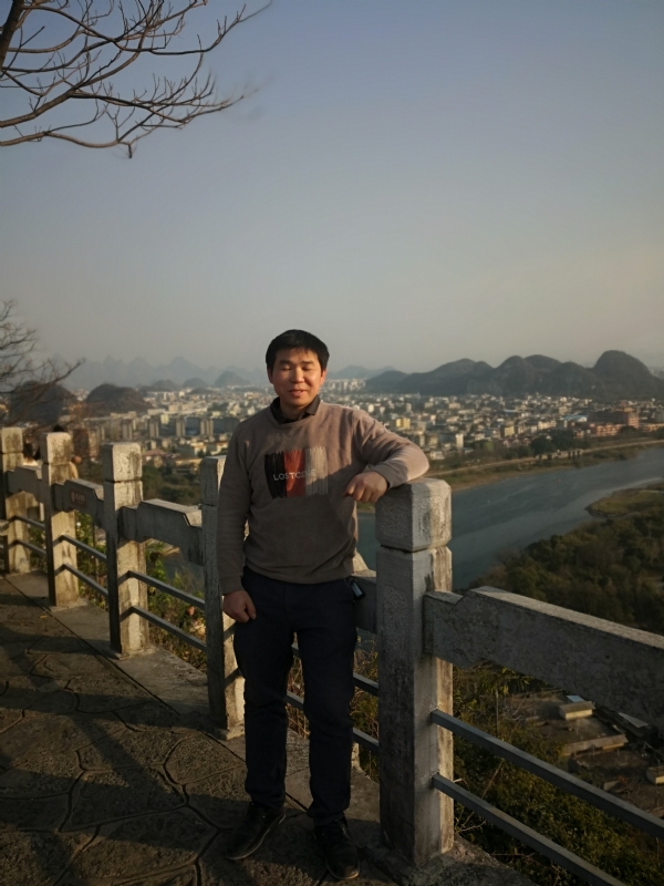 漓江之上的第三张照片--昆明相亲服务中心