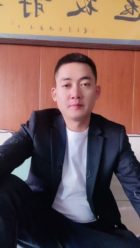 李泽胜的第一张照片--昆明相亲服务中心