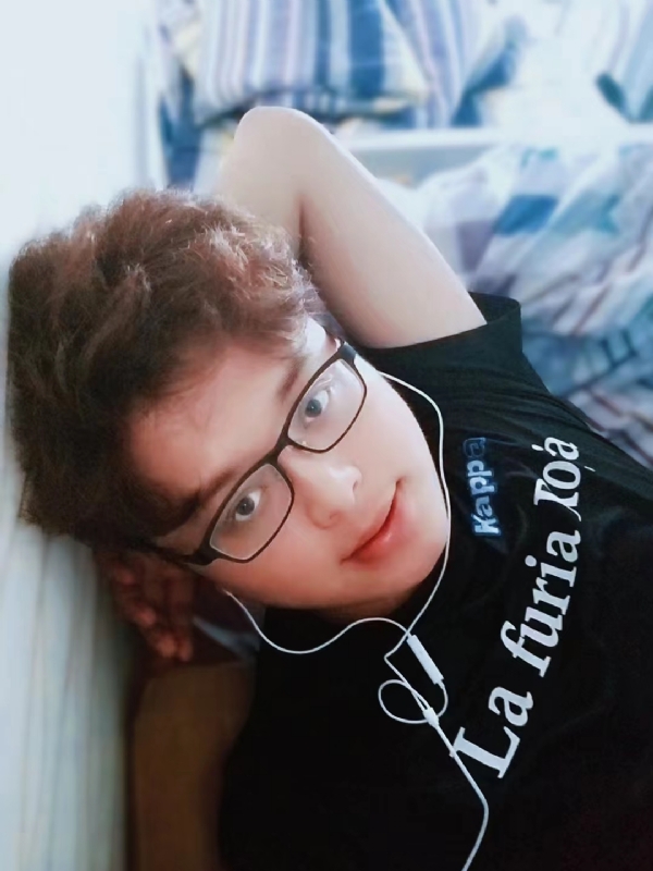 默铭芷的第一张照片--昆明相亲服务中心