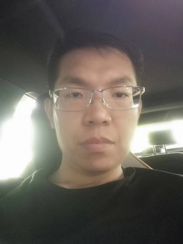 小黑包的第一张照片--昆明相亲服务中心