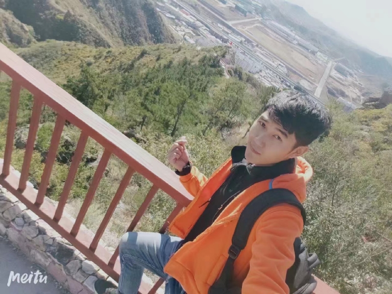 小啊鹏的第一张照片--昆明相亲服务中心