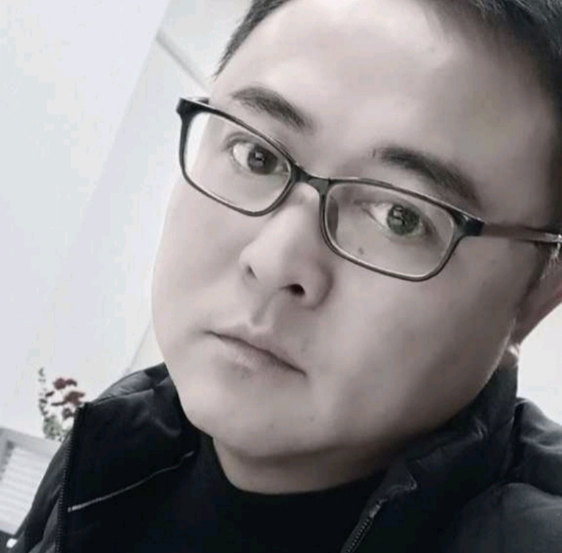 小石头的第二张照片--昆明相亲服务中心