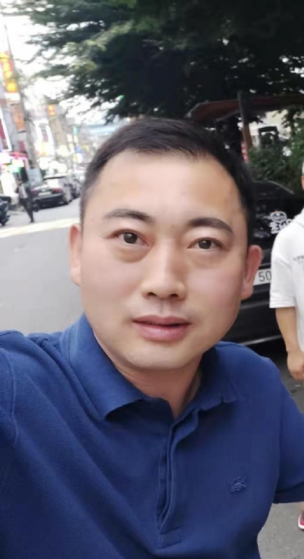 李龙的第一张照片--昆明相亲服务中心