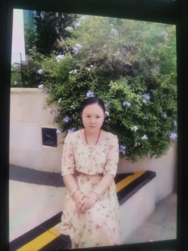 李姝静的第三张照片--昆明相亲服务中心