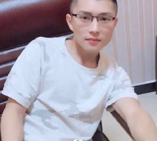 辉辉辉的第一张照片--昆明相亲服务中心