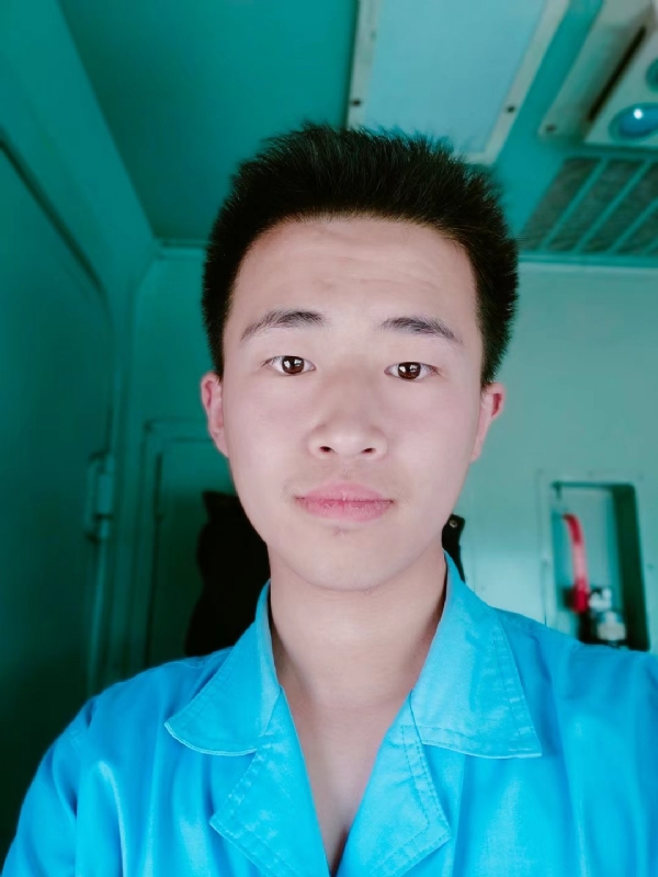 生而为人的第一张照片--昆明相亲服务中心