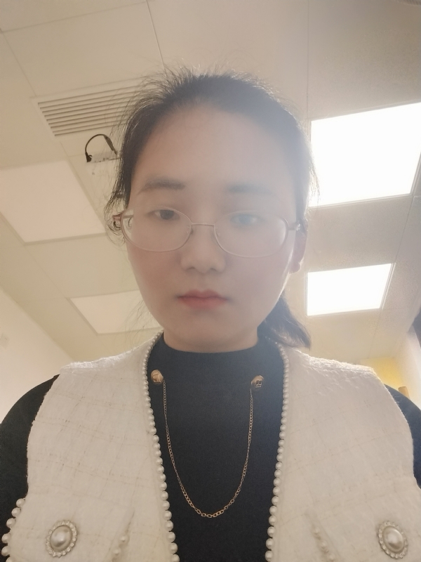 闲敲棋子的第二张照片--昆明相亲服务中心