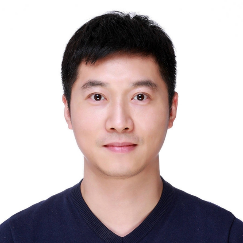 大手牵小手的第一张照片--昆明相亲服务中心