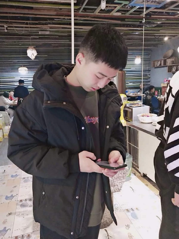 小赵的第一张照片--昆明相亲服务中心