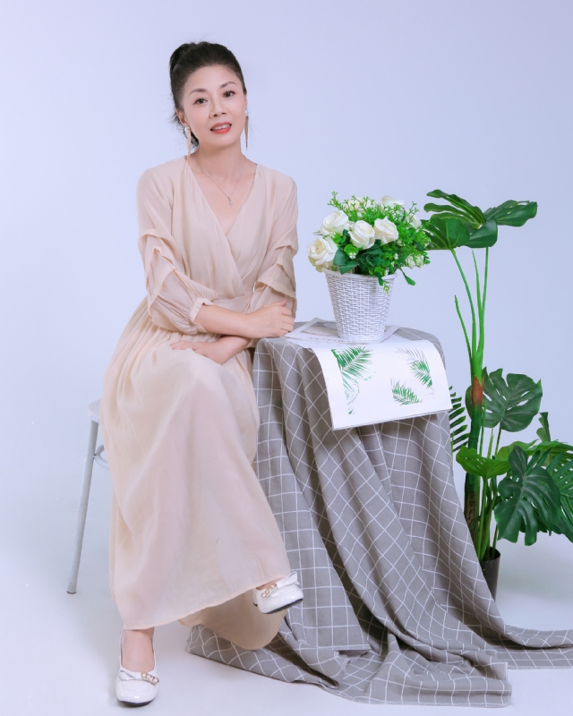 Anna的第一张照片--昆明相亲服务中心