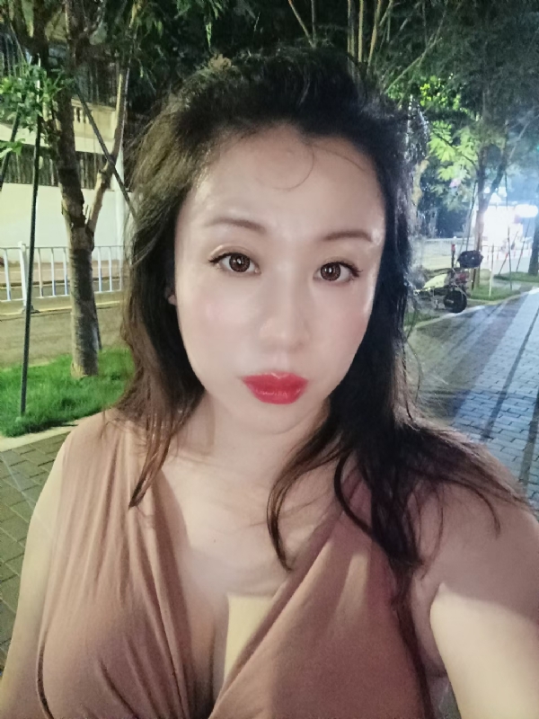 叶子青青的第一张照片--昆明相亲服务中心