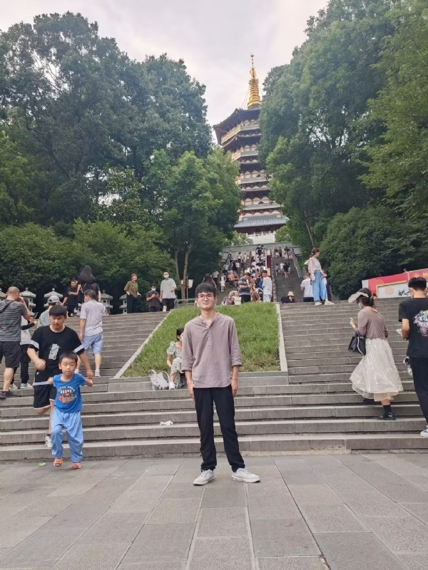 阳光男孩的第五张照片--昆明相亲服务中心