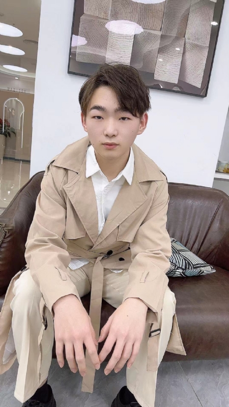 啊哲的第二张照片--昆明相亲服务中心