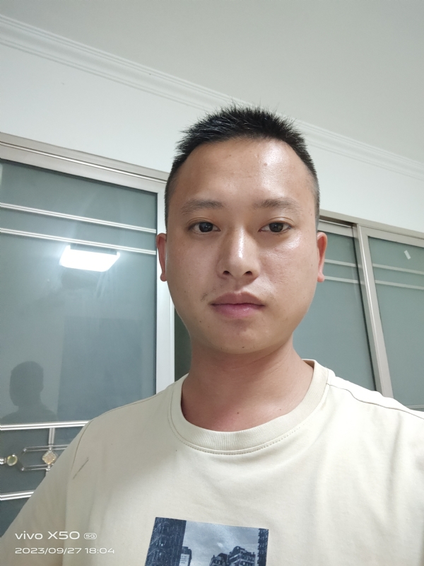 小yan同学的第一张照片--昆明相亲服务中心