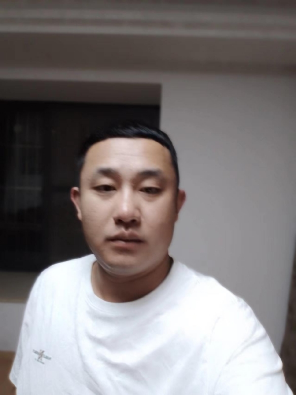 魔尊的第一张照片--昆明相亲服务中心