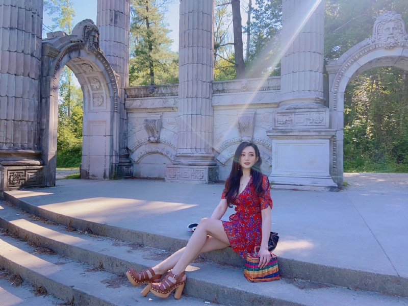 瑜瑜的第一张照片--昆明相亲服务中心