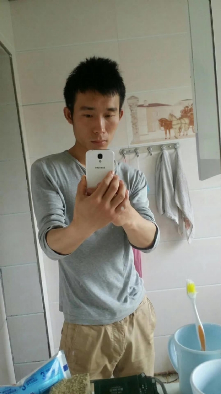 蔚蓝天空的第一张照片--昆明相亲服务中心