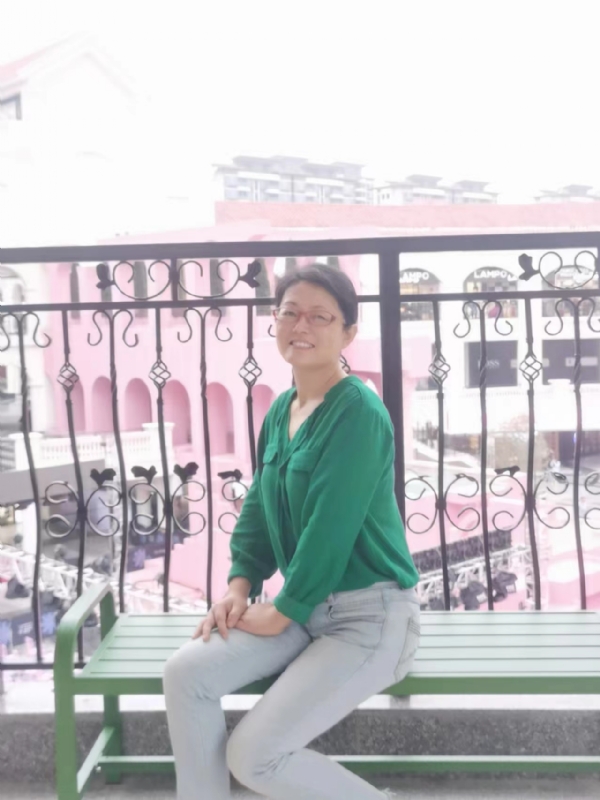 丽华的第四张照片--昆明相亲服务中心