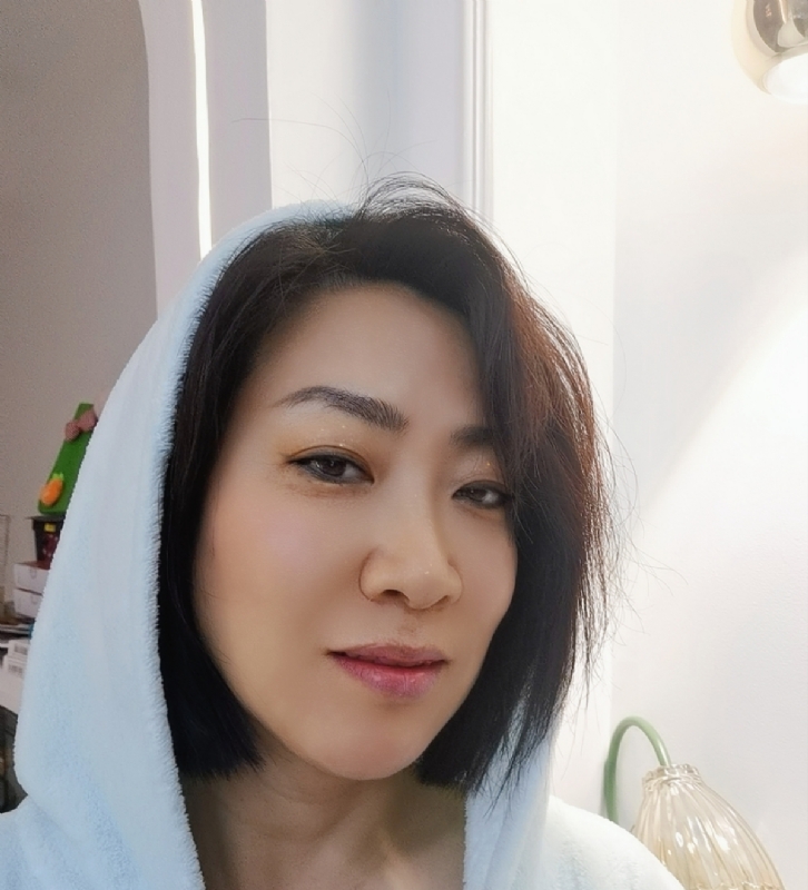 火玫瑰的第一张照片--昆明相亲服务中心