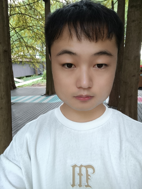 故人似的第一张照片--昆明相亲服务中心