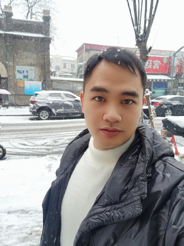 寻找合适伴侣的第一张照片--昆明相亲服务中心