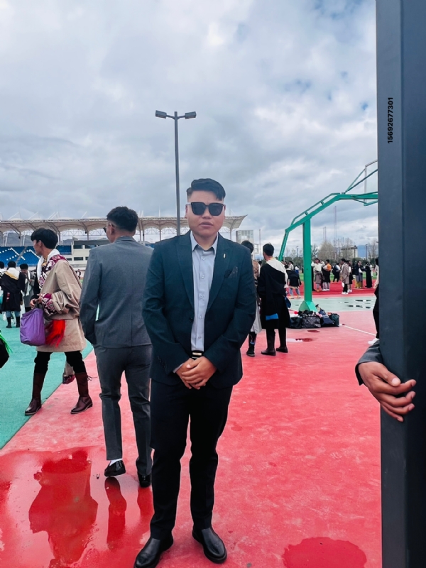 脸皮暴的第一张照片--昆明相亲服务中心