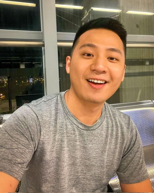 孤獨的男人的第三张照片--昆明相亲服务中心