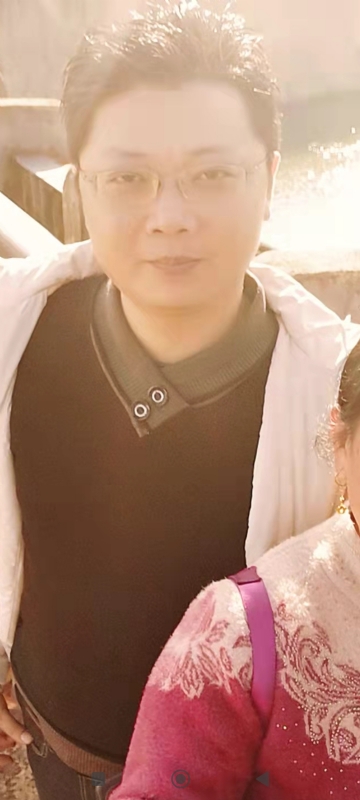 邓生的第二张照片--昆明相亲服务中心