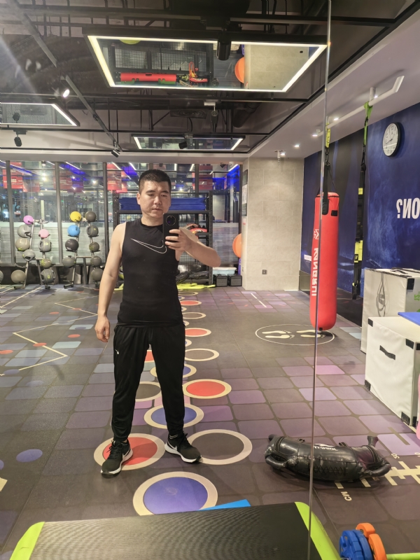 哈哈哈哈哈的第一张照片--昆明相亲服务中心