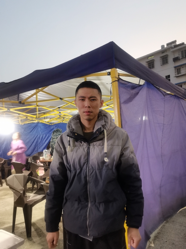 谁谁谁的第一张照片--昆明相亲服务中心