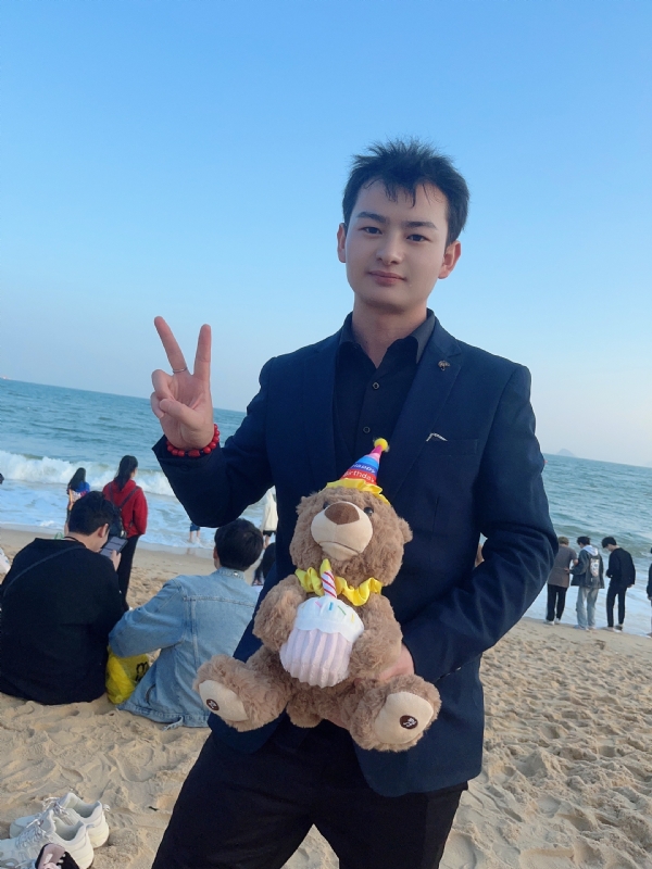 目标结婚的第一张照片--昆明相亲服务中心