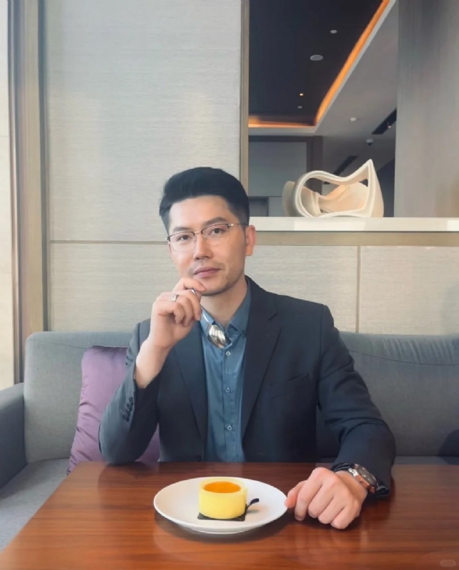 Aurora的第一张照片--昆明相亲服务中心