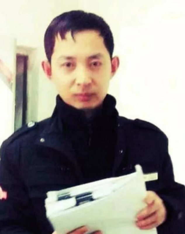 风雨中有你的第一张照片--昆明相亲服务中心