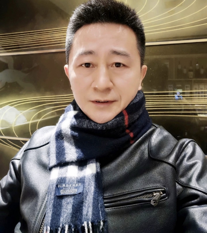 情到深处的第一张照片--昆明相亲服务中心