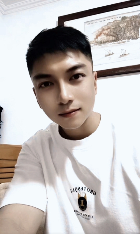 正直的火焰的第一张照片--昆明相亲服务中心