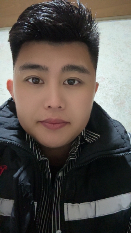 啊政的第一张照片--昆明相亲服务中心