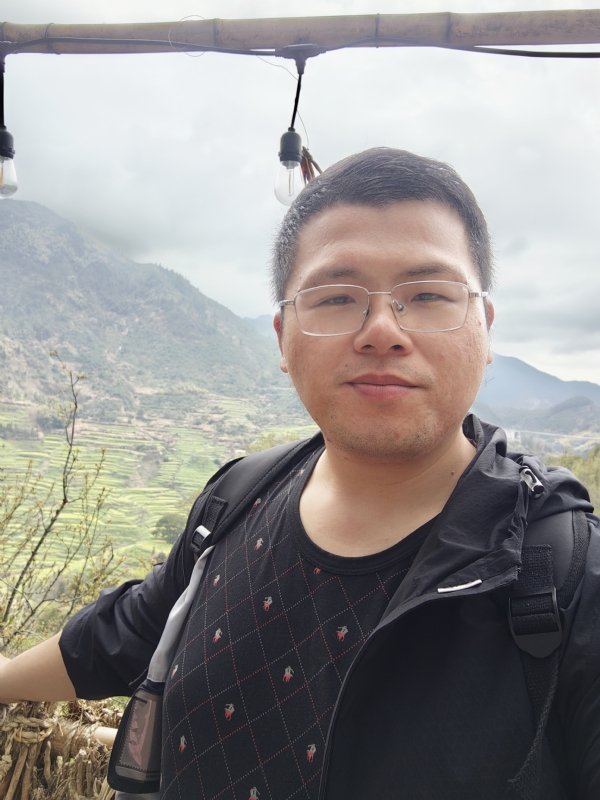 青山的第三张照片--昆明相亲服务中心