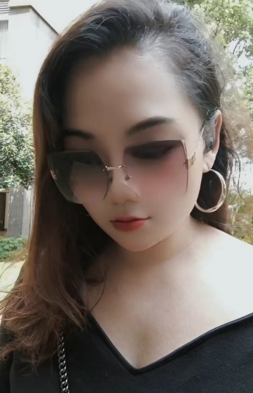 往事如烟的第一张照片--昆明相亲服务中心