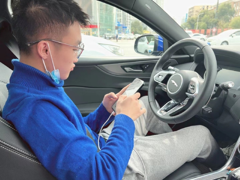 你的橘的第一张照片--昆明相亲服务中心