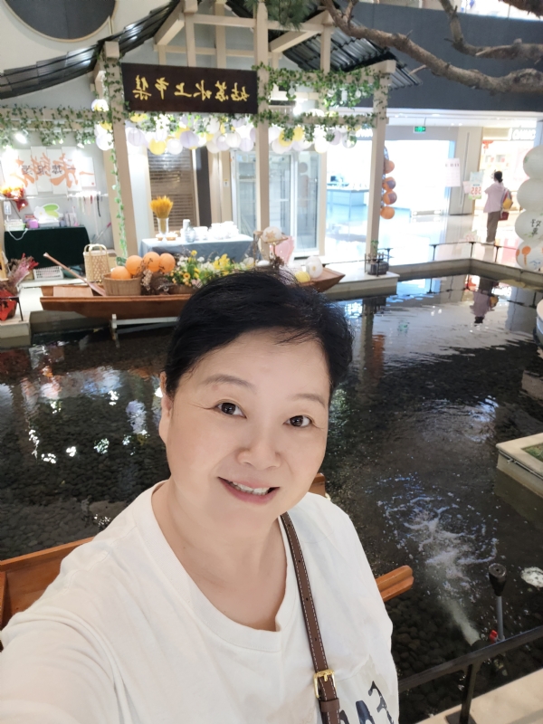 丁姐爱生活的第三张照片--昆明相亲服务中心