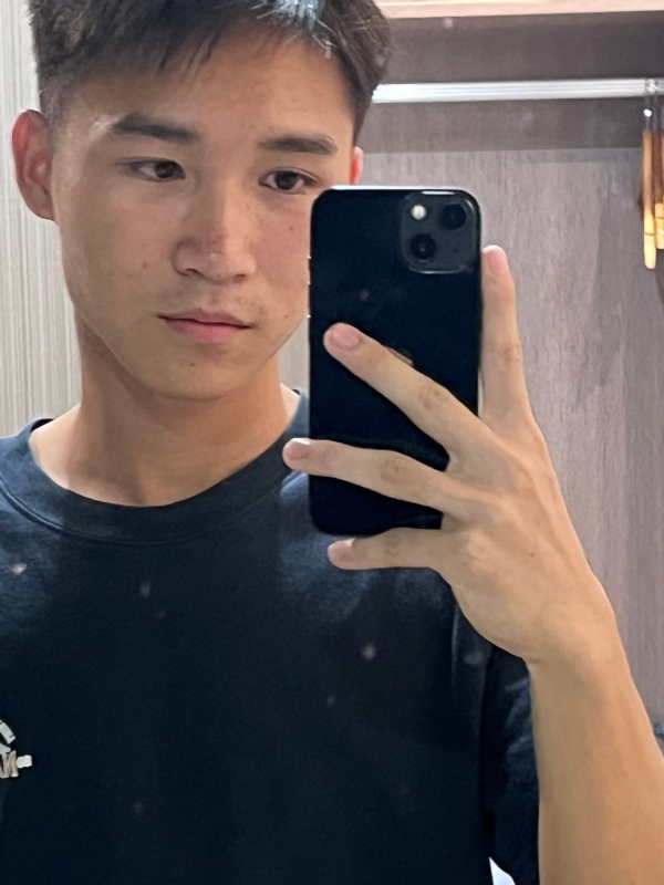 画家的第一张照片--昆明相亲服务中心