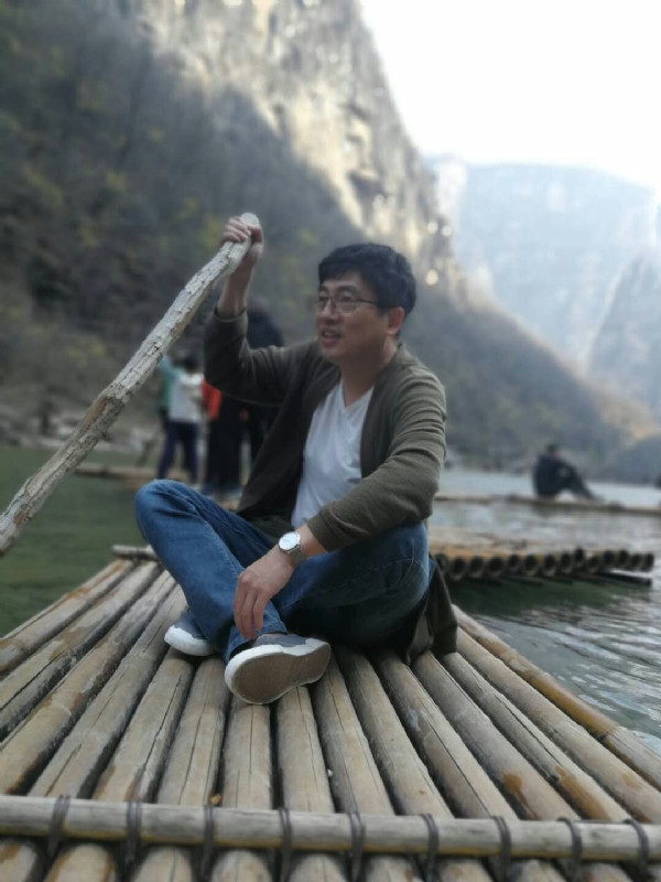 风被吹走了的第二张照片--昆明相亲服务中心