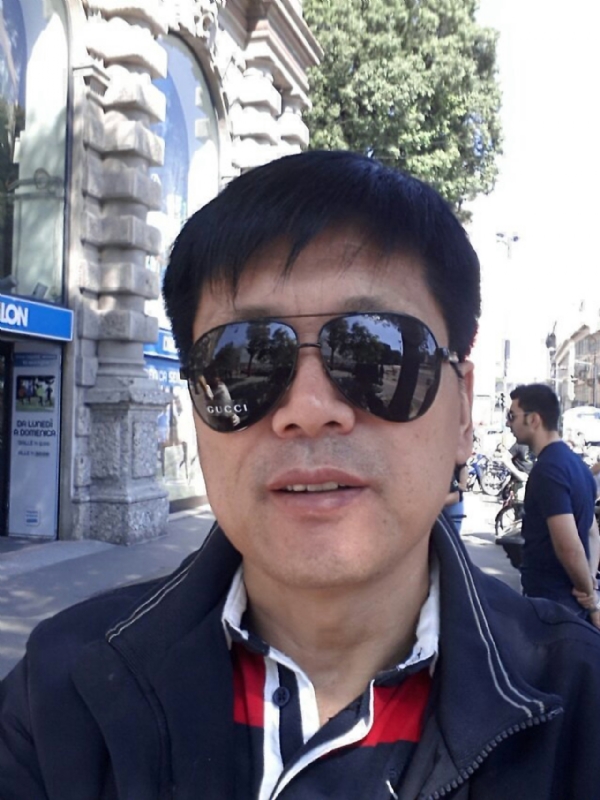 春风的第一张照片--昆明相亲服务中心